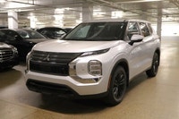 This Mitsubishi Outlander Plug-In Hybrid has a powerful Gas/Electric I-4 2.4 L/144 engine powering t... (image 3)