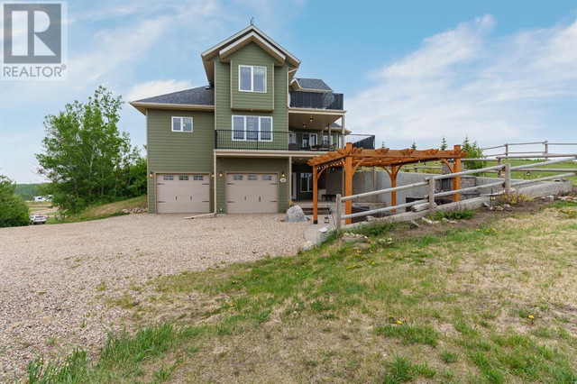 7 Aspen Ridge Close White Sands, Alberta in Houses for Sale in Red Deer