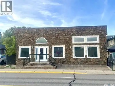 Investment Building for Sale! Welcome to 106 Central Street located in the heart of the beautiful Ci...