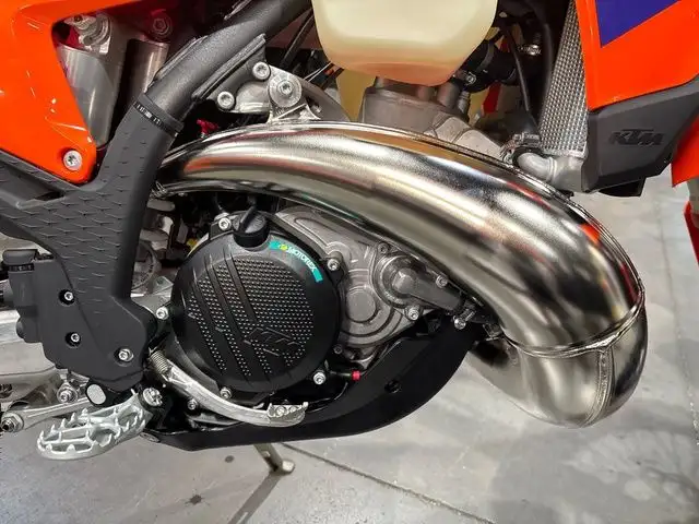 2026 KTM XC 250 in Dirt Bikes & Motocross in Calgary - Image 4