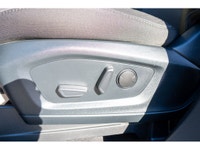 MULTI-PASSENGER & ECONOMY - Heated Front Seats & Heated Steering Wheel - Multi-Zone Air Conditioning... (image 7)