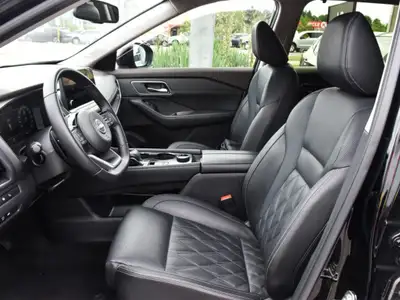 2023 Nissan Rogue Platinum AWD-Leather| Navi| Roof!, View more