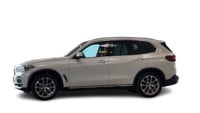 -Regina Honda Odometer is 8342 kilometers below market average! Recent Arrival! 2023 BMW X5 xDrive40... (image 7)