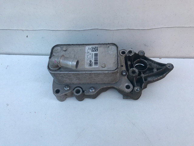 MERCEDES "GLK 250" ENGINE OIL COOLER in Engine & Engine Parts in City of Toronto - Image 2