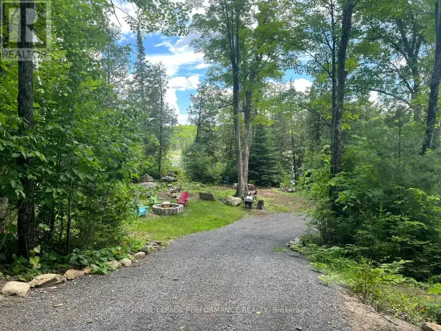 253 LACOURSE LANE Lanark Highlands, Ontario in Houses for Sale in Ottawa - Image 26