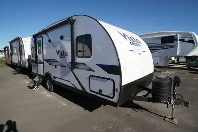 Welcome to Longhaul Trailer Sales Inc 2026 Gulf Stream Vista Cruiser 19TWD Twin bed layout for those...