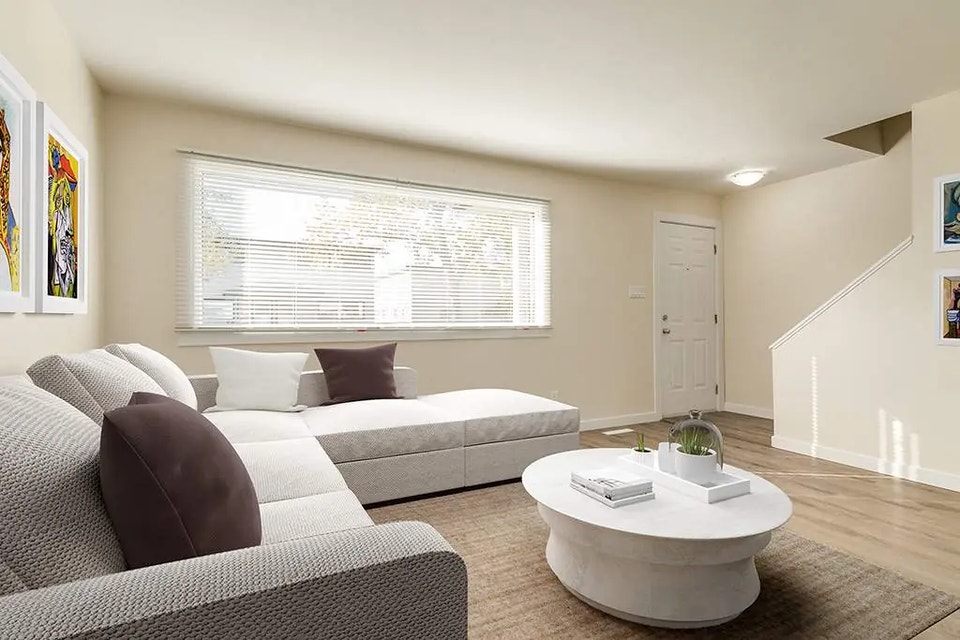 Recently renovated and modern townhomes for rent 4