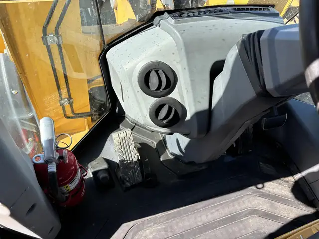2019 DEERE 544L in Heavy Equipment in Lethbridge - Image 21