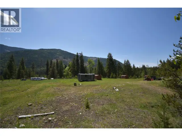 4125 Ross Spur Road Fruitvale, British Columbia in Land for Sale in Nelson - Image 8
