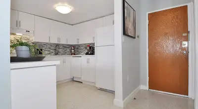 For a limited time - sign a new lease with 1/2 month free rent in the 6th and 12th month! Terms and...