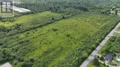 Investors, land bankers, builders and developers, don’t miss out on this amazing property. This 26+...