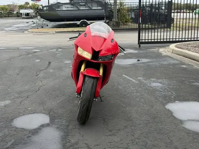 2024 HONDA CBR600RR - RED! in Street, Cruisers & Choppers in Thunder Bay - Image 5