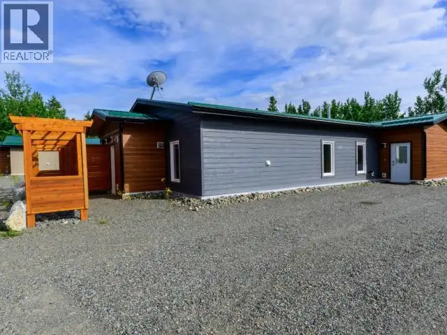 35- TAKHINI MEADOWS DRIVE Whitehorse North, Yukon in Houses for Sale in Whitehorse - Image 14