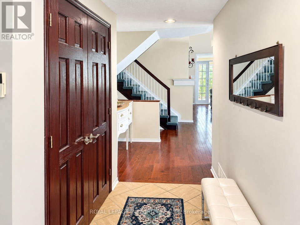 42 SETTLER'S RIDGE WAY Ottawa, Ontario 3