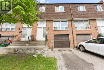 Very Well Maintained 3 Bedroom Townhouse; Walking Distance to Shopping Mall, Bus Stops and Public Li...