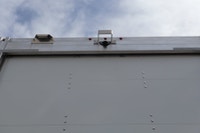 2025 GMC Savana Cargo CAMION NEUF / 65 KM / 2025 GMC SAVANA 3500 CUBE 14 PIEDS + DECK AVANT / 8 CYLI... (image 8)