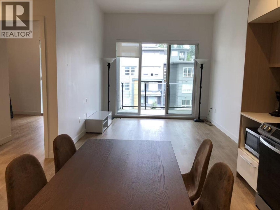 6F 9888 UNIVERSITY CRESCENT Burnaby, British Columbia 2