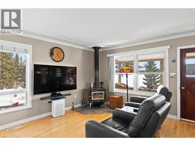 3848 RAINBOW/3861 WATER ST Drive Kamloops, British Columbia in Houses for Sale in Kamloops - Image 13