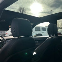 This Land Rover Discovery Sport boasts a Intercooled Turbo Premium Unleaded I-4 2.0 L/122 engine pow... (image 1)