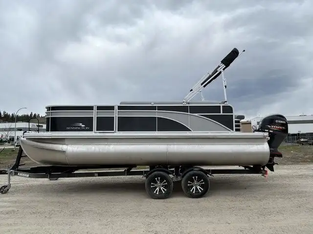2023 Bennington 20 S BOW FISHING in Powerboats & Motorboats in St. Albert - Image 2