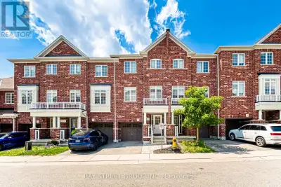 This 3-storey 1803sf townhouse in high demand Greensborough community is an absolute wonder. Bright...