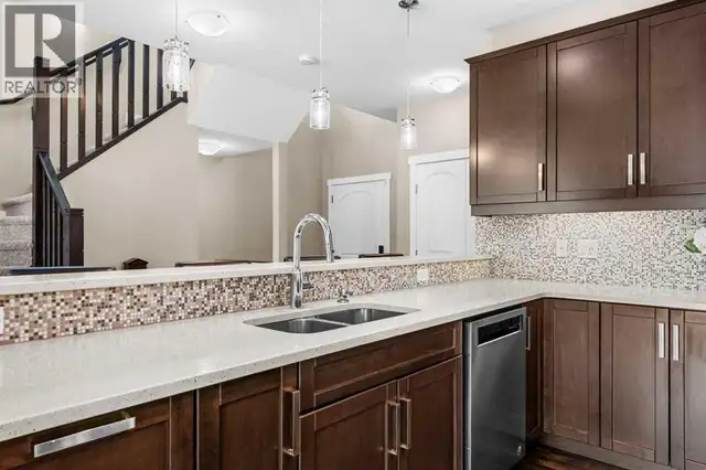 240 Copperpond Green SE Calgary, Alberta in Houses for Sale in Calgary - Image 10