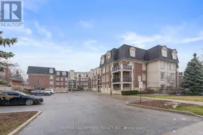 116 - 3351 CAWTHRA ROAD Mississauga (Applewood), Ontario