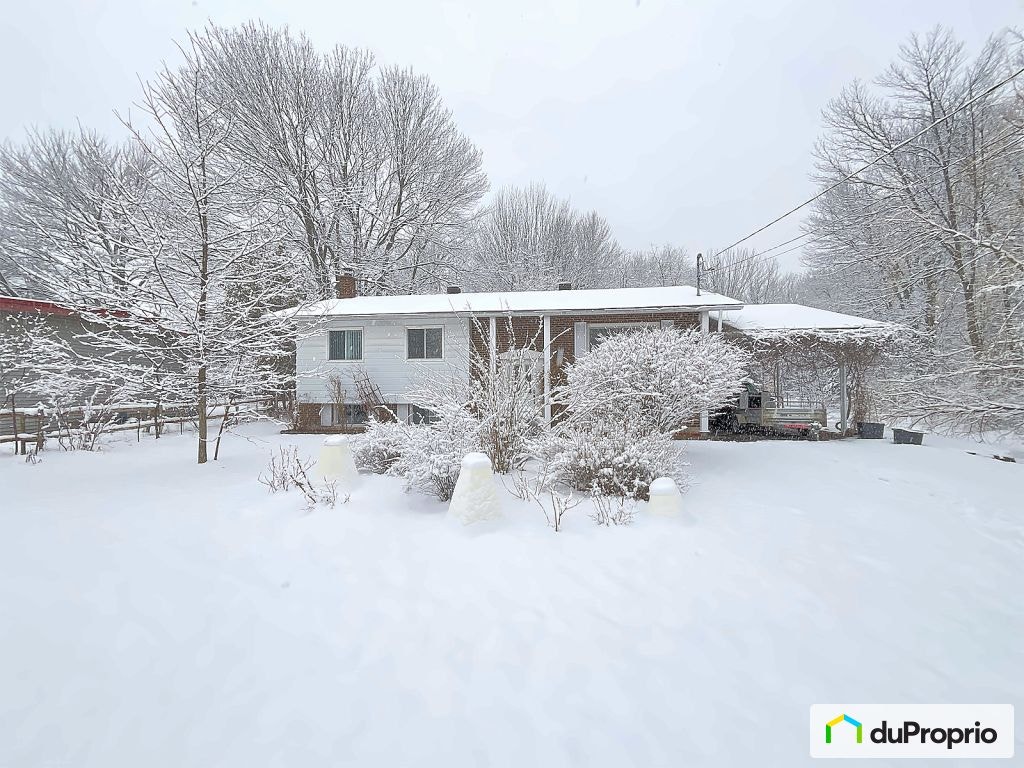 $540,000 - Bungalow for sale in Cowansville — photo 1