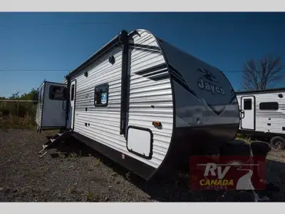 Please Call Us At 613.851.7326 with any questions? Jayco Jay Flight travel trailer 334RTS highlights...