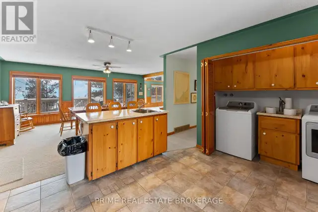 9856 HURON PLACE Lambton Shores (Grand Bend), Ontario in Houses for Sale in Grand Bend - Image 17