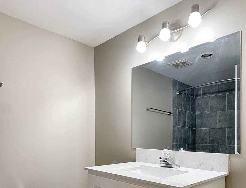 Kamloops North Shore Apartment For Rent 3