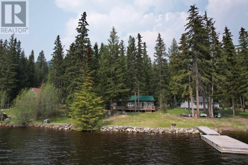 5152 MACHETE LAKE ROAD Bridge Lake, British Columbia Houses for Sale