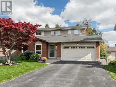 Exceptional value on a quiet Pickering court! 1739 Ada Court presents a well maintained 4+1 bedroom,...