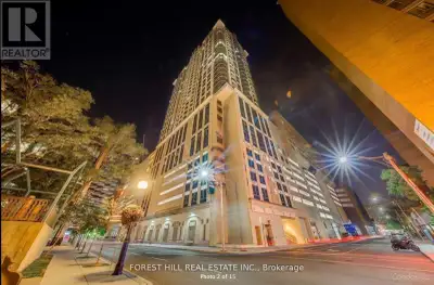 6-8 month short term furnished lease! Furnished 2 Bedroom 2-Bath @Yonge/Bloor. 6-8 month max total l...