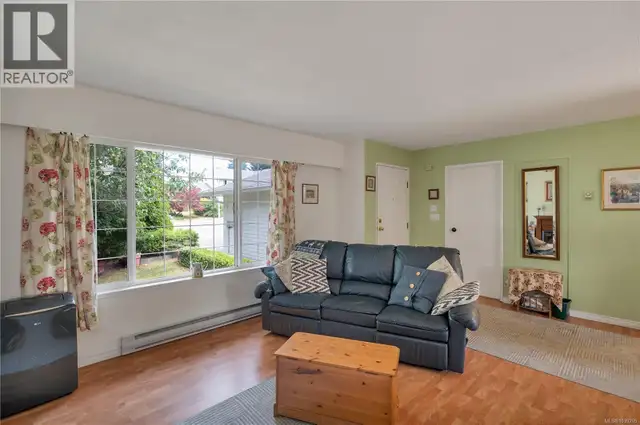 755 Kit Cres Campbell River, British Columbia in Houses for Sale in Campbell River - Image 11