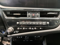 Another welcome addition to the ///MBCH COLLECTION, This impressive Lexus ES300h comes to us in exce... (image 6)