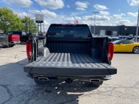 1 OWNER | ACCIDENT FREE | HEATED/COOLED SEATS | HEATED STEERING WHEEL | WIRELESS CHARGING | TRI ZONE... (image 4)