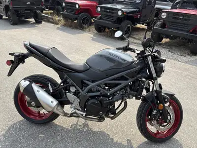 2024 Suzuki SV650A ALL-IN PRICE JUST ADD THE TAXES! Factory warranty coverage until April 30th, 2030...