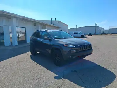 See Dealer Website for Details. 2017 Jeep Cherokee L Plus Pkg