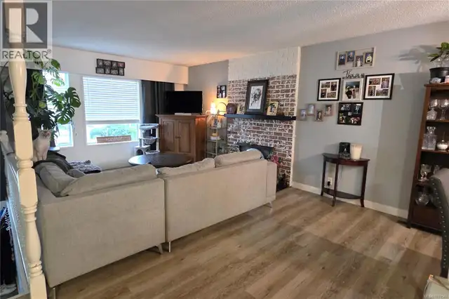 222 Thulin St Campbell River, British Columbia in Houses for Sale in Campbell River - Image 6