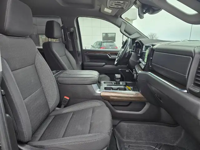 2024 Chevrolet Silverado 1500 in Cars & Trucks in Ottawa - Image 21