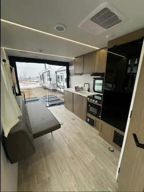 2026 FOREST RIVER SALEM FSX 189RTK in Travel Trailers & Campers in London - Image 14