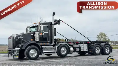 Heavy truck - # STOCK: C-37666 2023 KENWORTH T800 CAMION À REBUS ROLL OFF 2023 KENWORTH T800 GARBAGE...