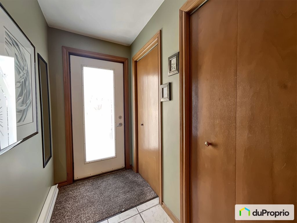 $473,900 - Split Level in Trois-Rivières (Ste-Marthe-Du-Cap) — photo 2