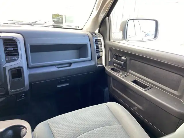 2017 Ram 1500 Tradesman | Legendary 5.7L HEMI V8 Engine & 4x4 in Cars & Trucks in Edmonton - Image 31