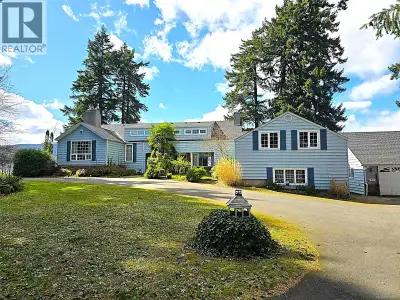 Amazing opportunity to own the historic M&B Guesthouse. This sprawling estate offers over 5,000 sqft...