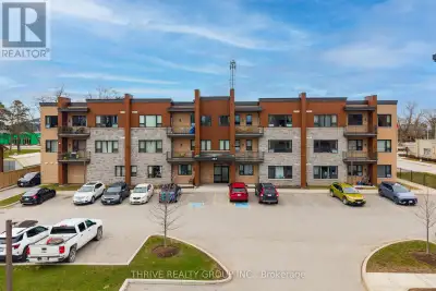 Discover one of Lucan's finest condominium complexes just twenty minutes north of London. This 2-bed...
