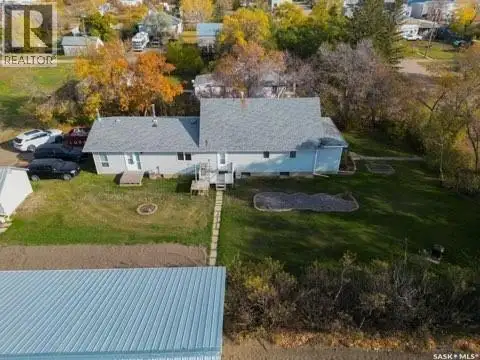 207 2nd AVENUE W Smiley, Saskatchewan in Houses for Sale in Saskatoon - Image 3
