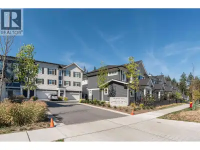 Baycrest on the Rise is Burke Mountain's newest community, thoughtfully set in nature. Located on a...