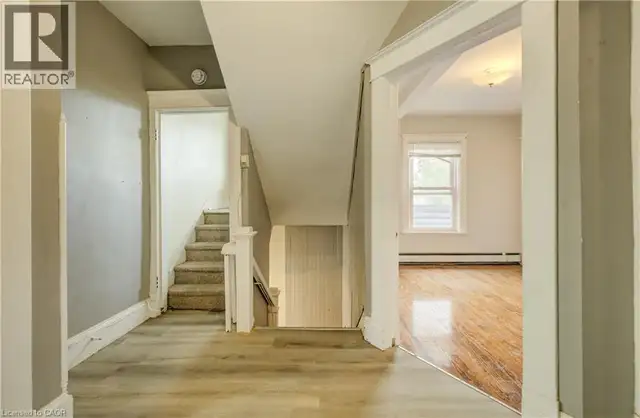 698 KING Street W Kitchener, Ontario in Houses for Sale in Kitchener / Waterloo - Image 19